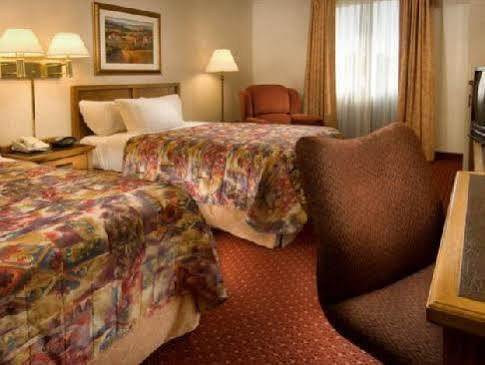 Pear Tree Inn Terre Haute ภายนอก รูปภาพ